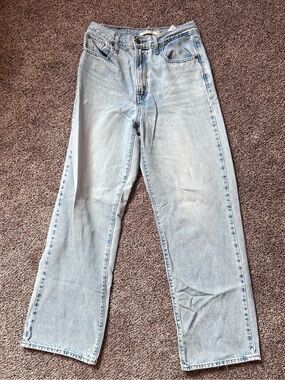 Levi’s High Waisted Straight Jeans